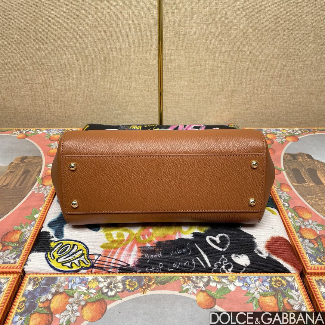 MEDIUM SICILY HANDBAG 26 BROWN IN CALFSKIN