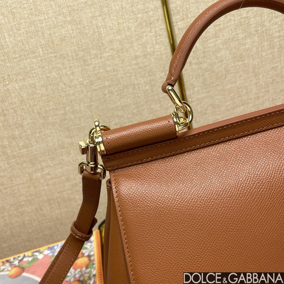 MEDIUM SICILY HANDBAG 26 BROWN IN CALFSKIN