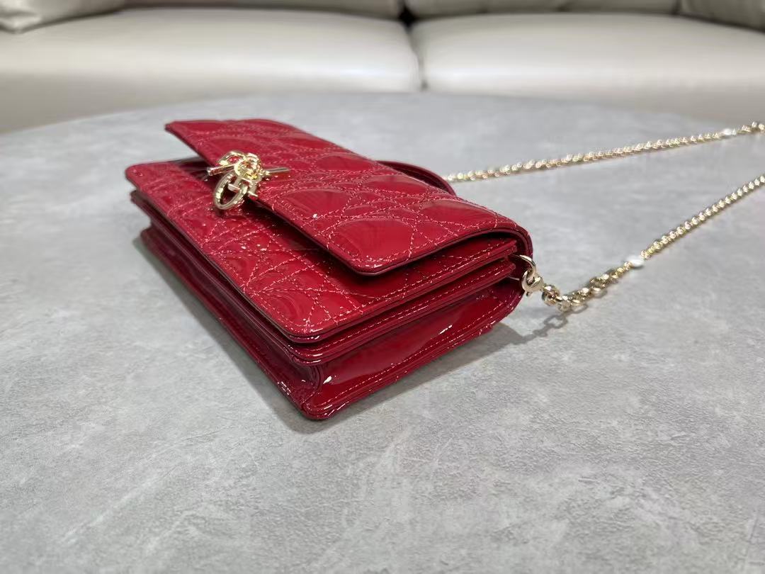 CD Pouch With Chain Cherry Red Patent Cannage Calfskin