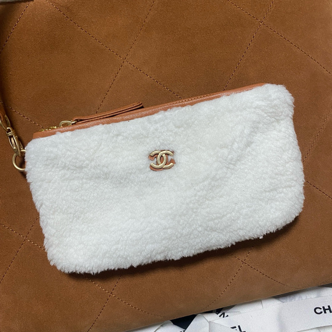 CC 22 Bag 35cm Brown White Shearling Lambskin