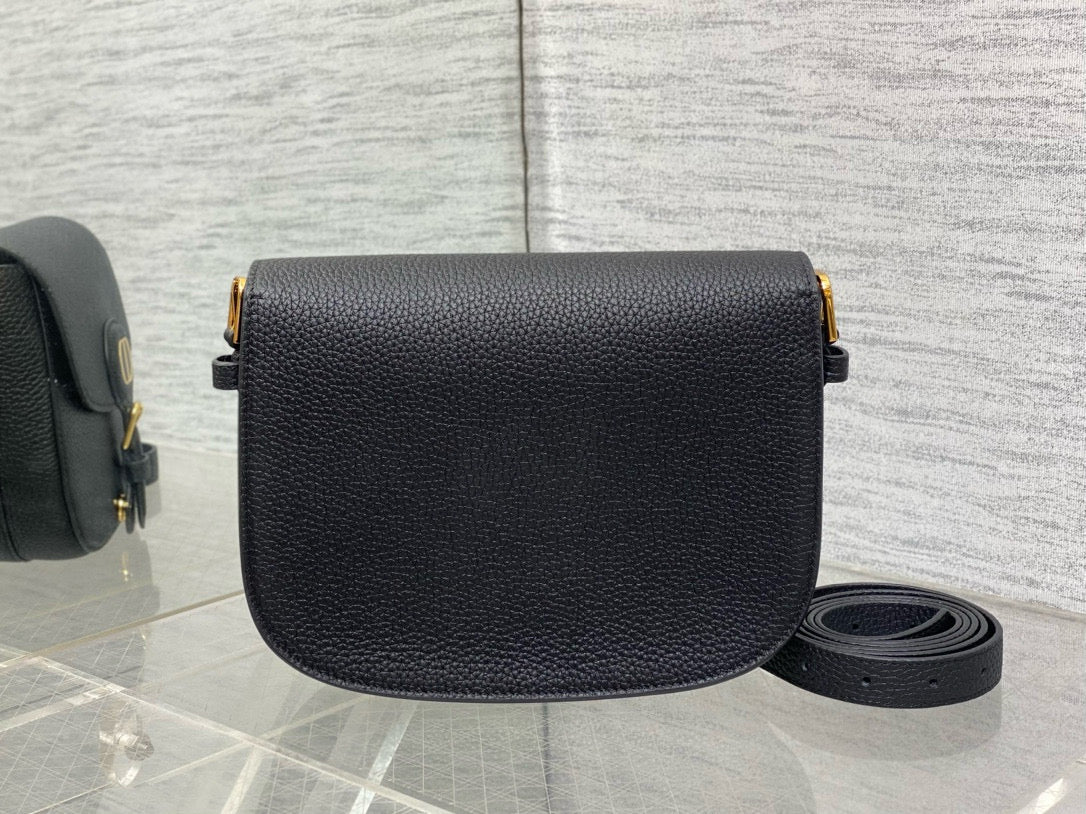 CD 25 MEDIUM BOBBY 22CM BLACK GRAINED CALFSKIN GOLD HARDWARE