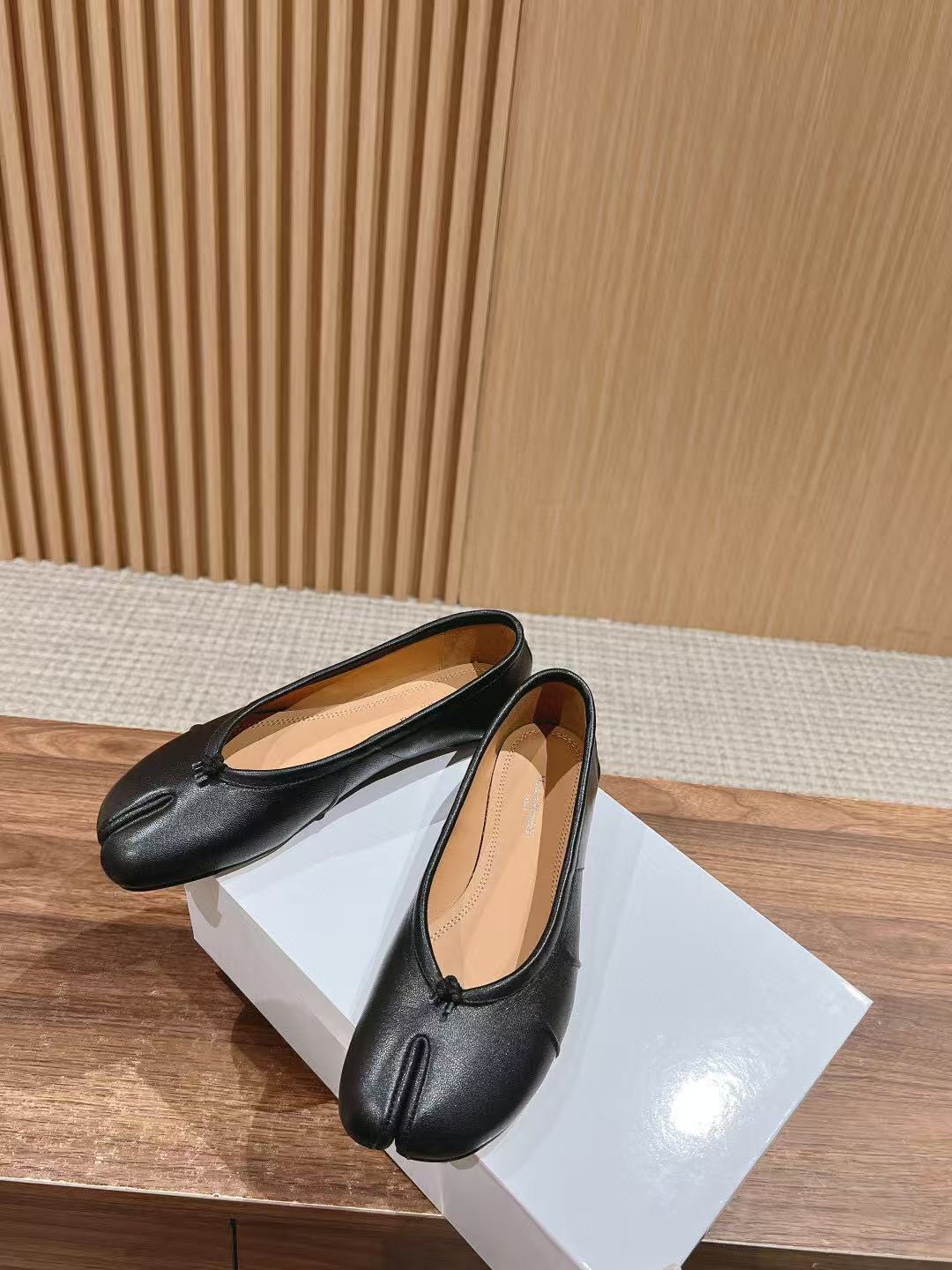 Flat Ballet Black Leather