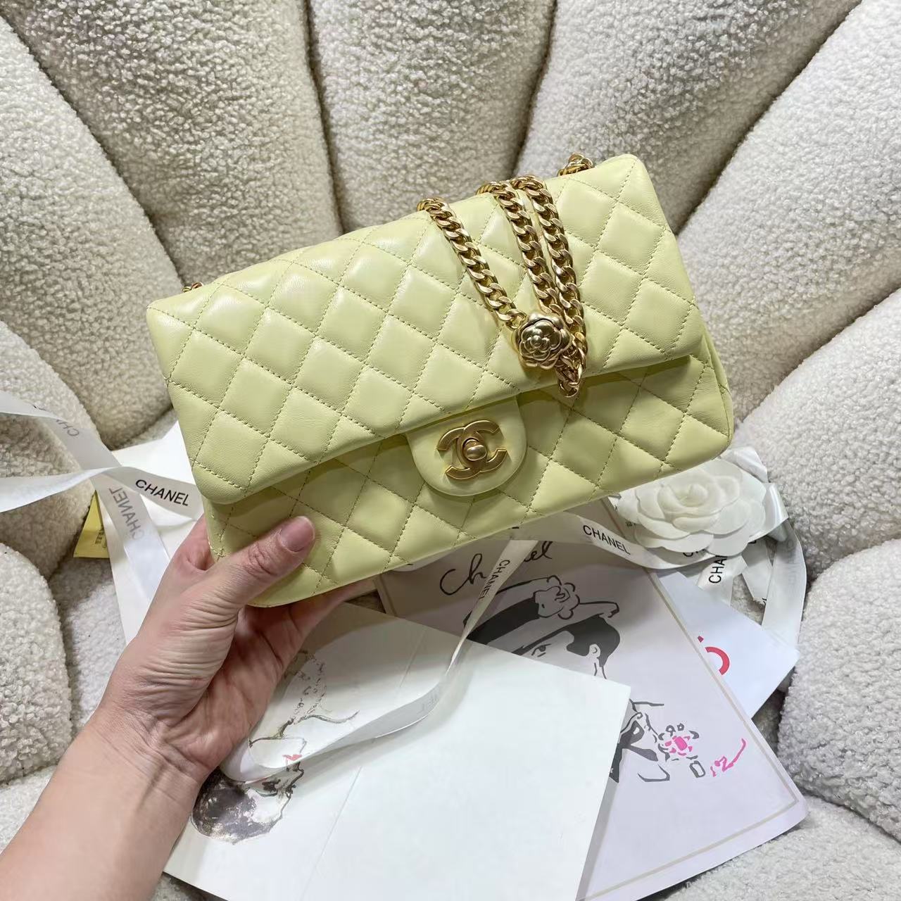 CC Diamond Yellow Pastel Lambskin Leather Chain Shoulder Gold Buckle