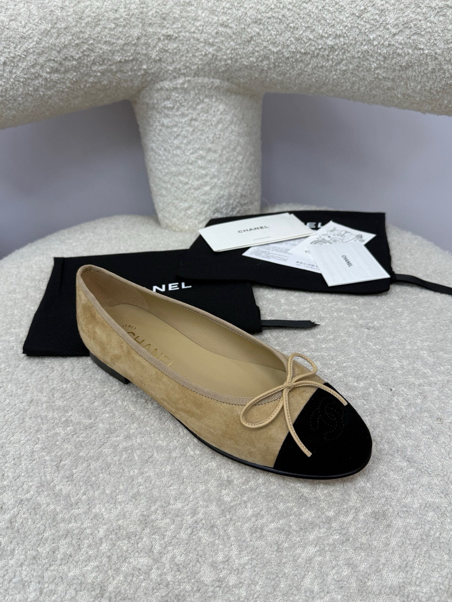 CC 25A Ballet Flat Beige Black Suede