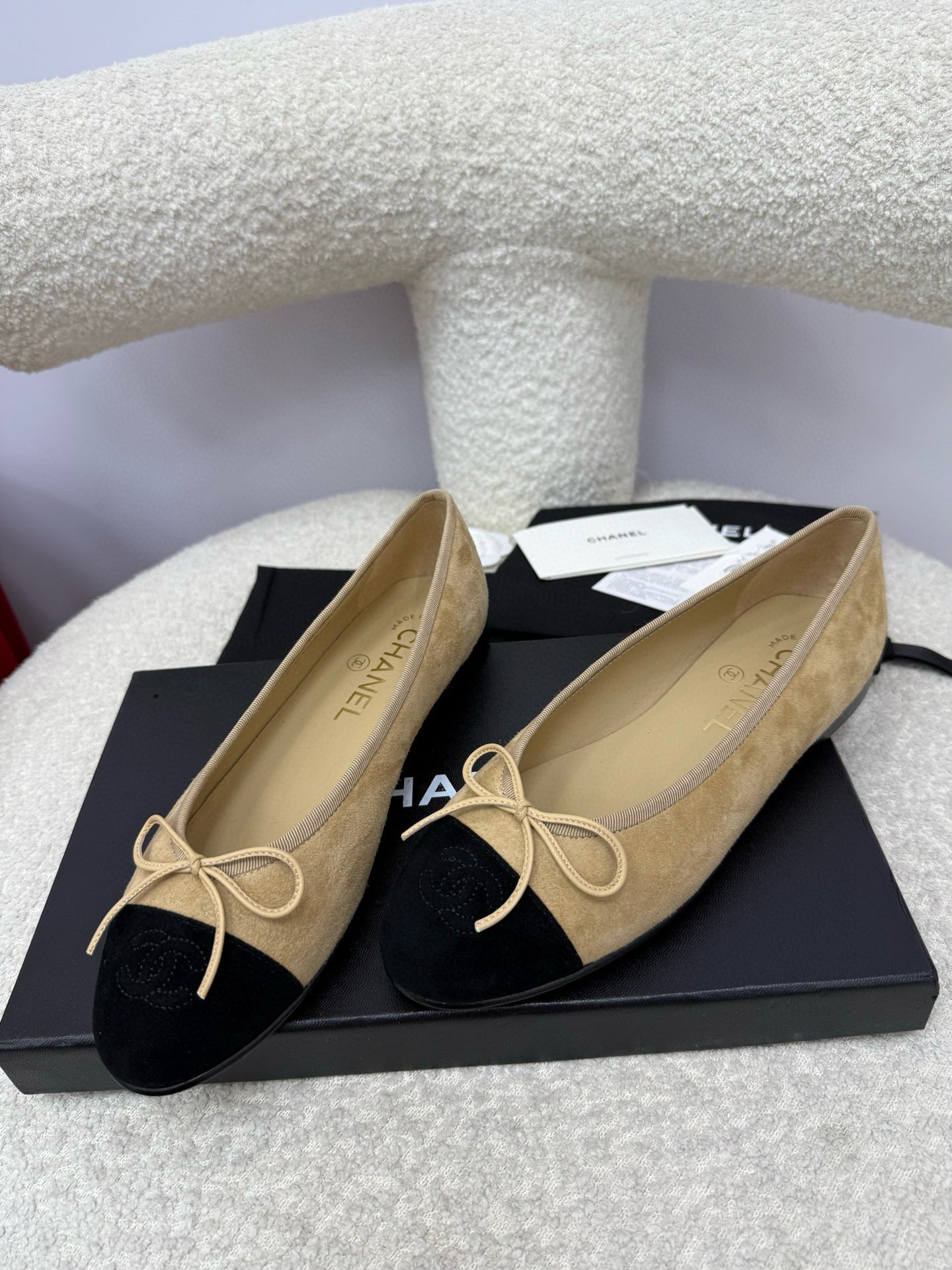 CC 25A Ballet Flat Beige Black Suede