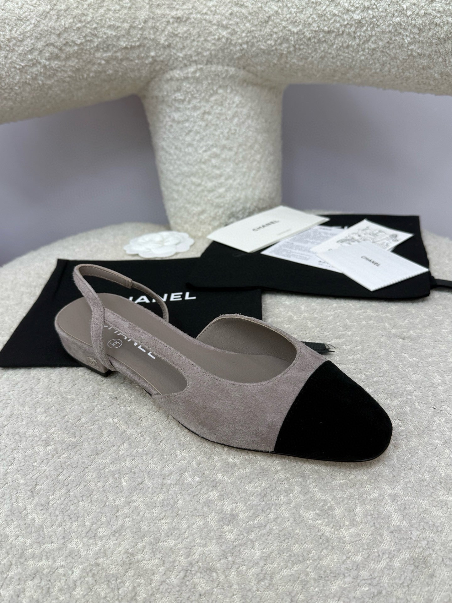CC 25A Slingback Flat Grey Black Suede