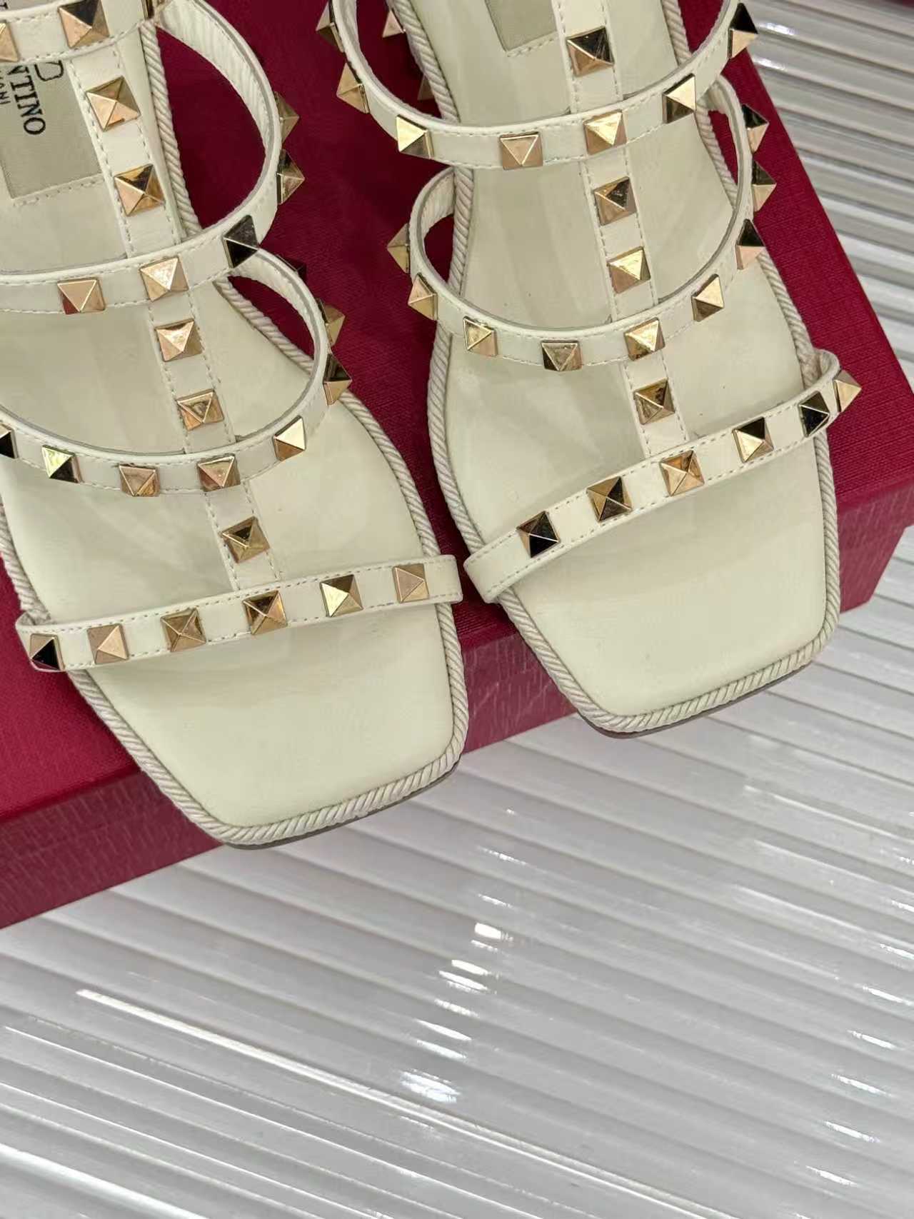 VT 25 Studded Wedge Sandals Beige Gold  Calfskin 156079