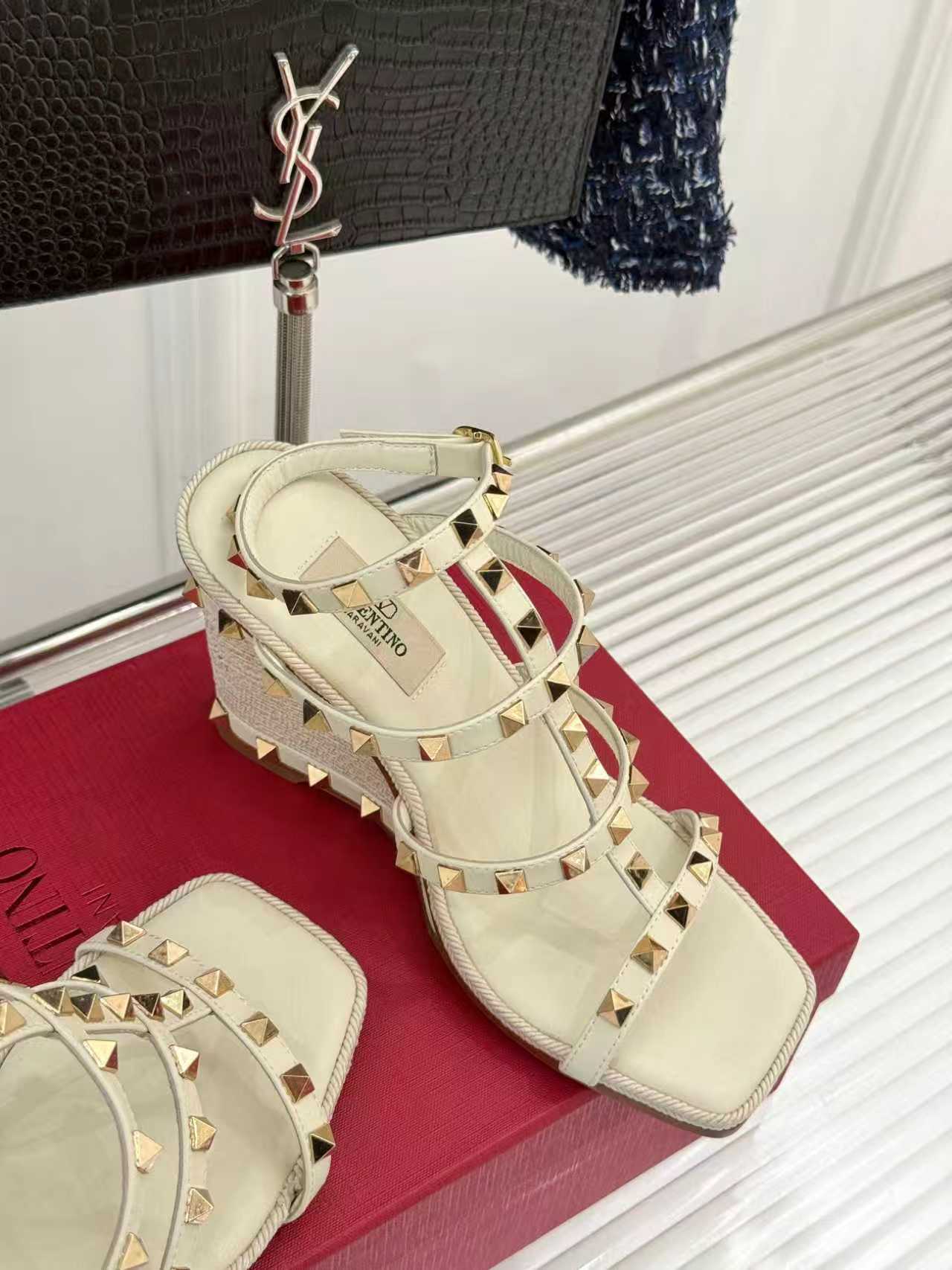 VT 25 Studded Wedge Sandals Beige Gold  Calfskin 156079