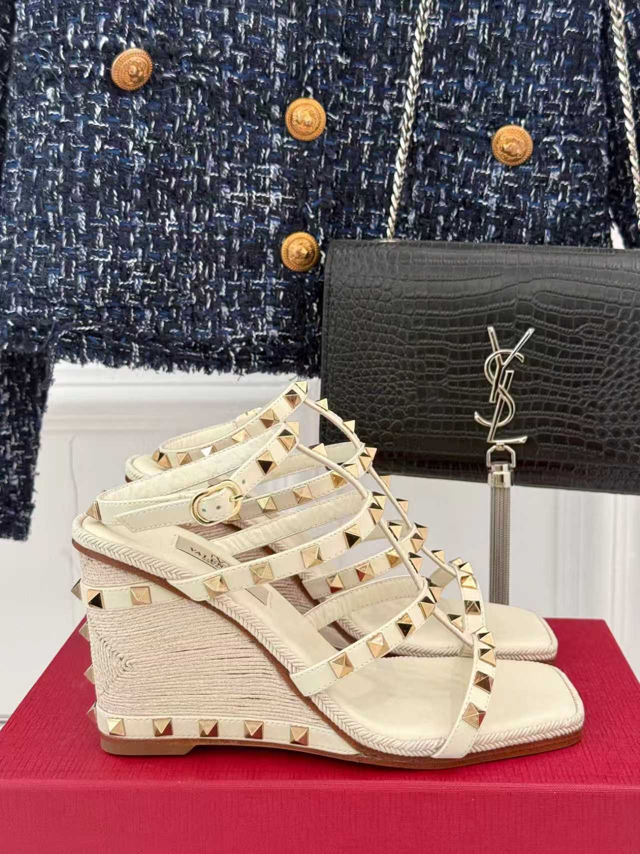 VT 25 Studded Wedge Sandals Beige Gold  Calfskin 156079