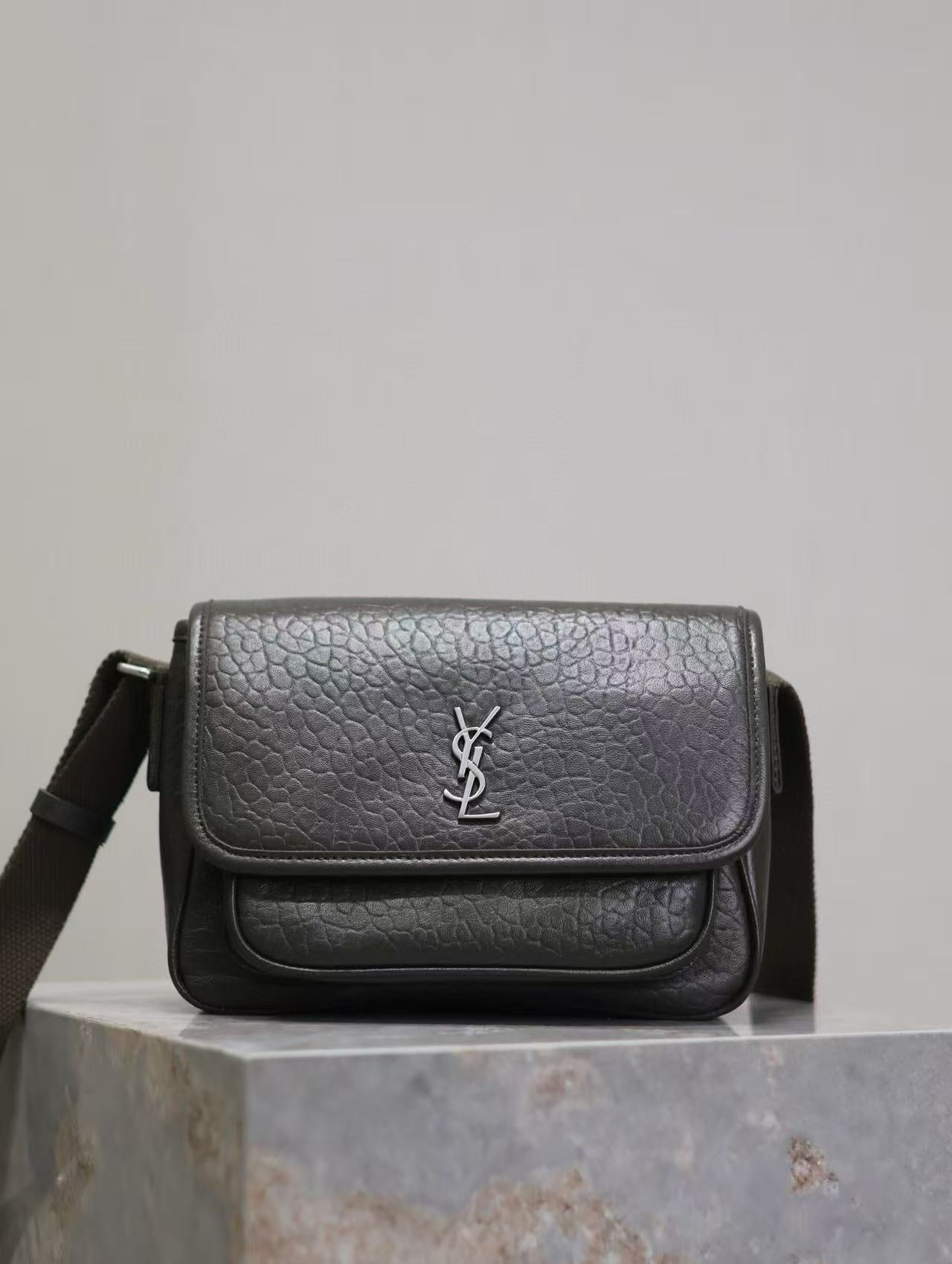 Saint Laurent Niki Logo Plaque Messenger Bag Dark Green Calfskin