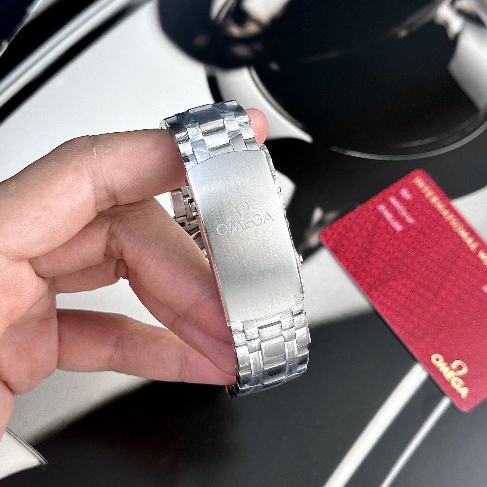 Omega Seamaster Diver Luxury Automatic – Gray Dial