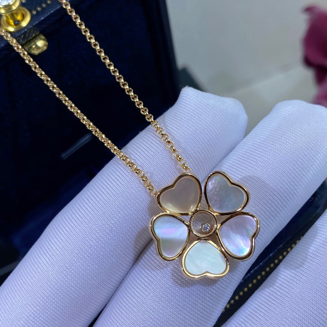 HAPPY HEART FLOWER NECKLACE