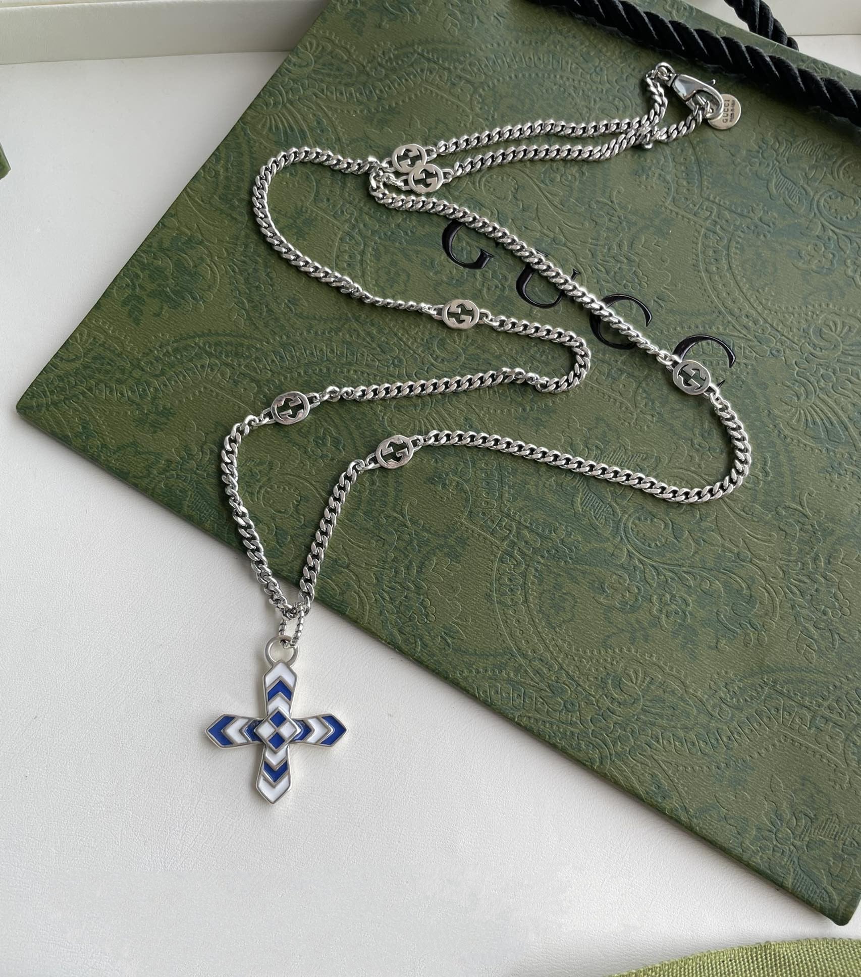 GG WOMEN'S NECKLACE WITH CROSS MOTIF PENDANT