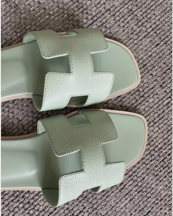 HermÃ¨s Oran Sandal Light Green