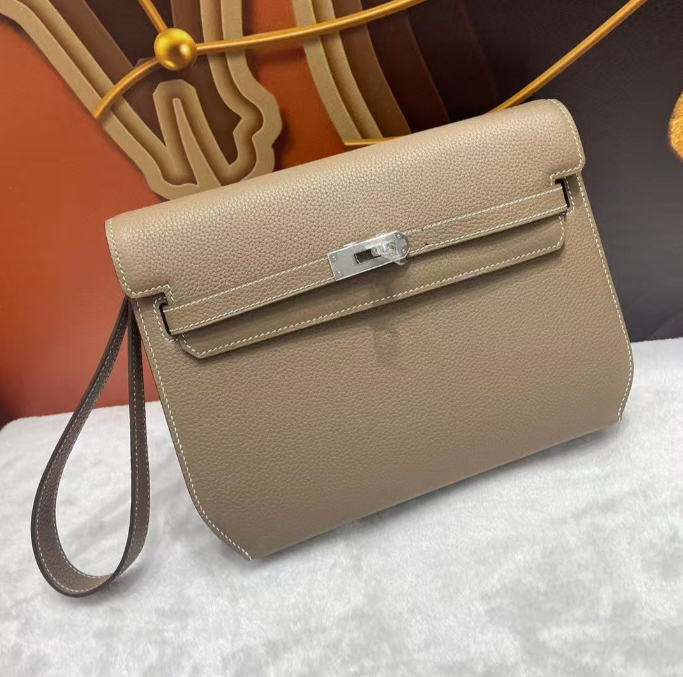 HM Kelly Depeches 25 cm Beige Calfskin