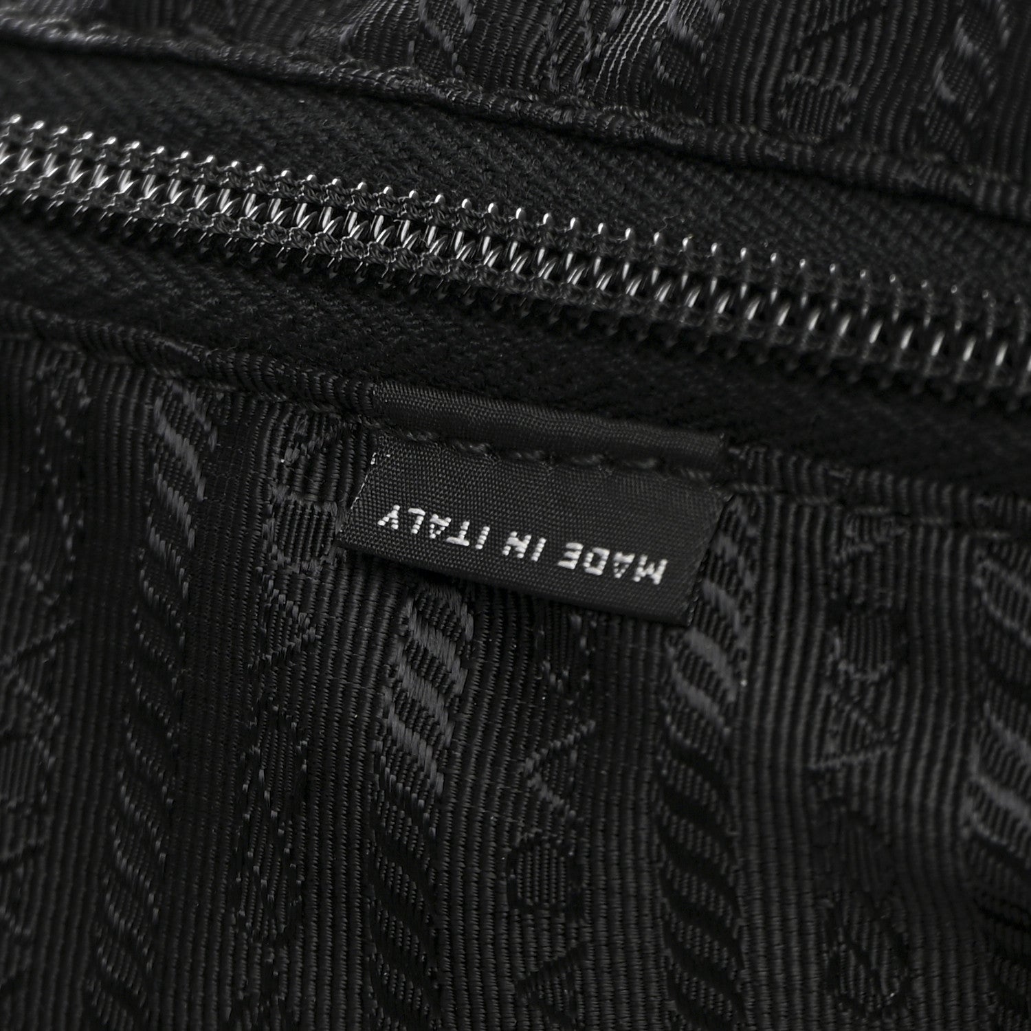 Tessuto Nylon Saffiano Trolley Rolling Suitcase Luggage Black