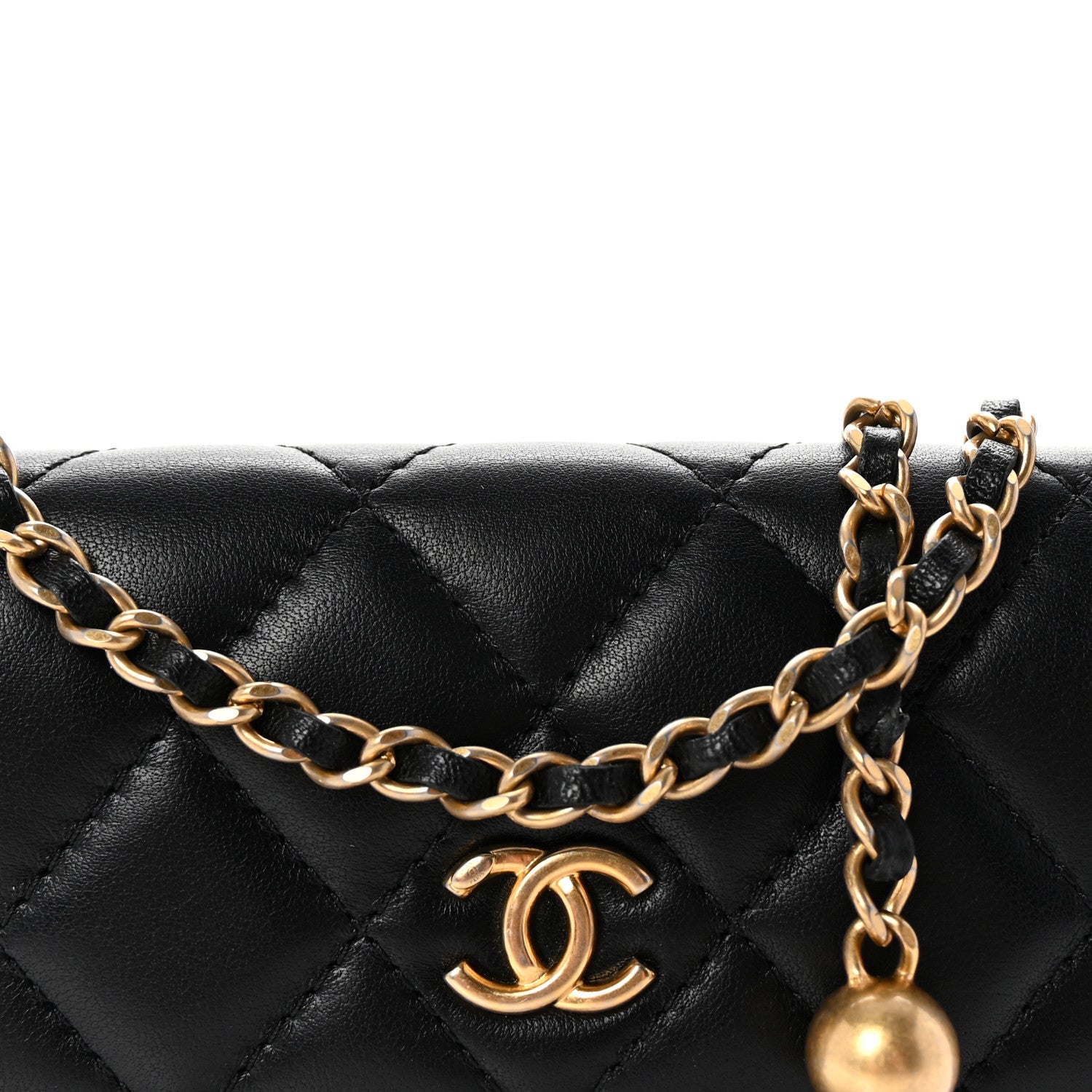 Lambskin Quilted Pearl Crush Clutch With Chain Black