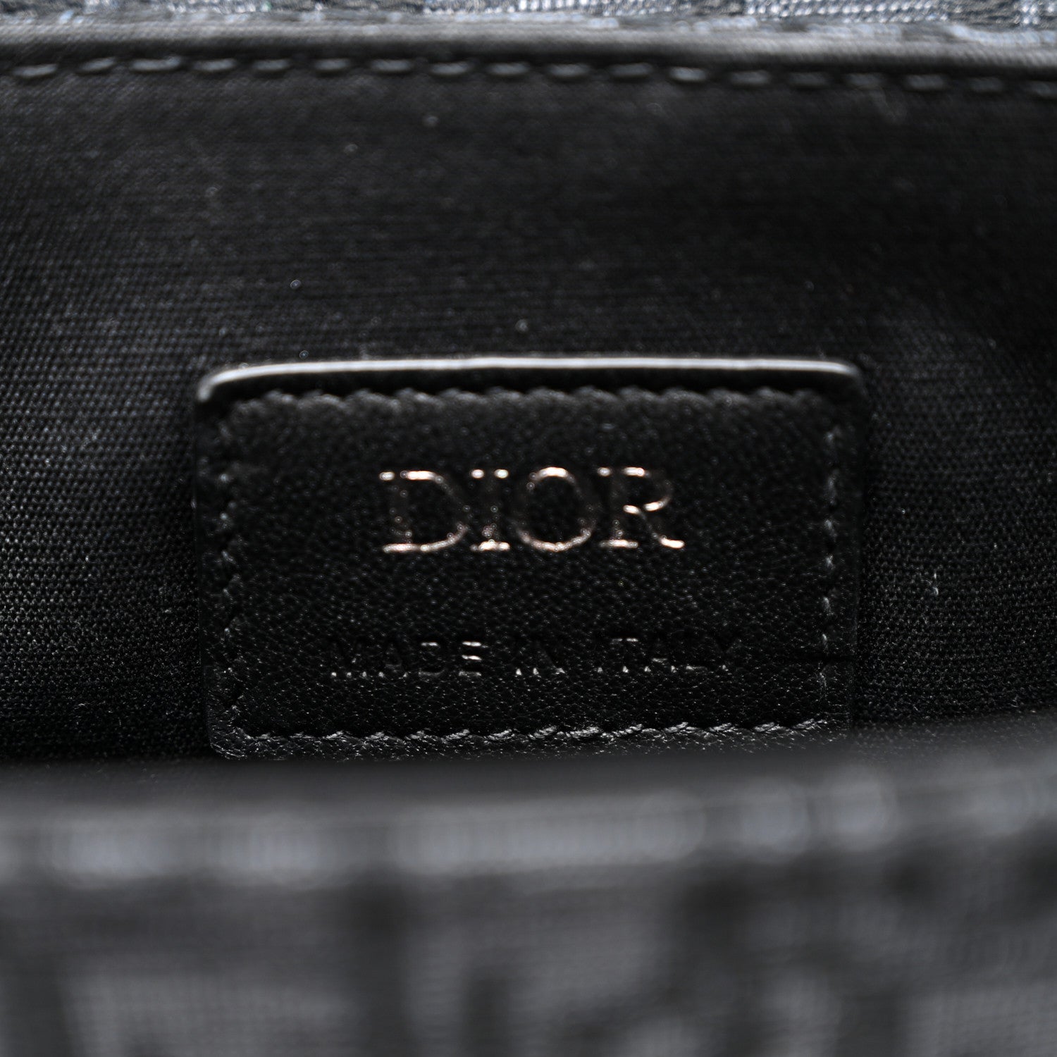 HOMME Oblique Canvas Flap Messenger Black