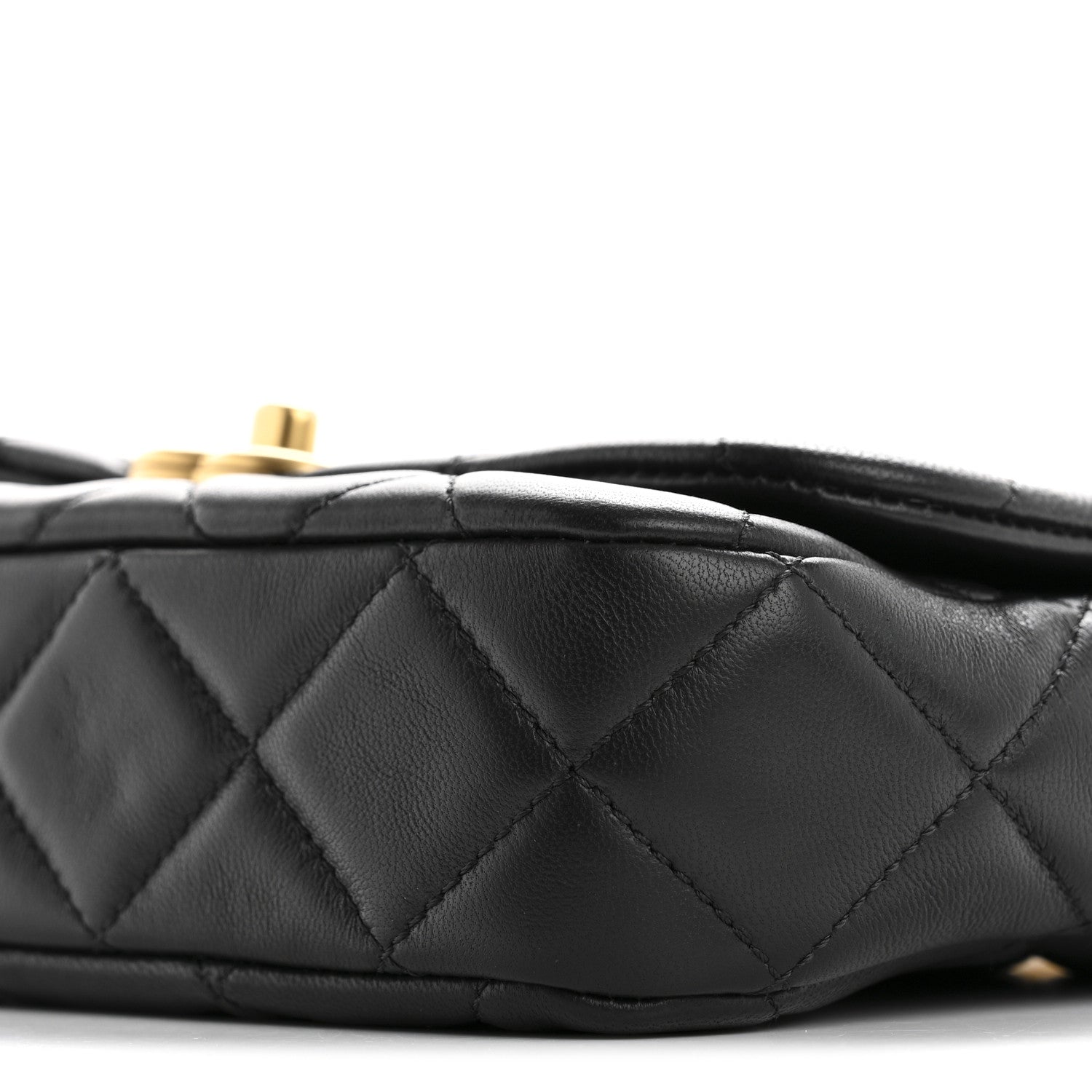 Lambskin Quilted  Pearl  Flap Black