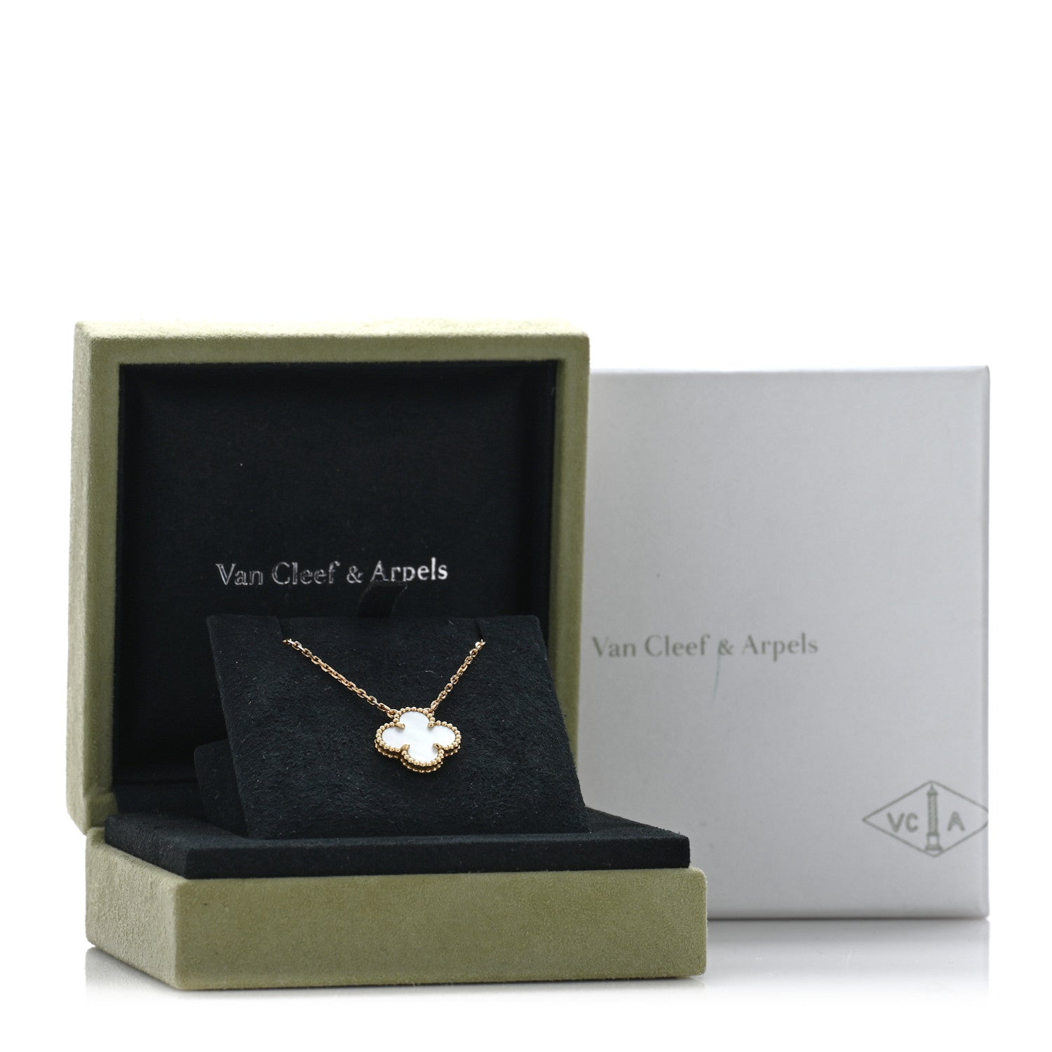 18K Yellow Gold Mother of Pearl Vintage Alhambra Pendant Necklace