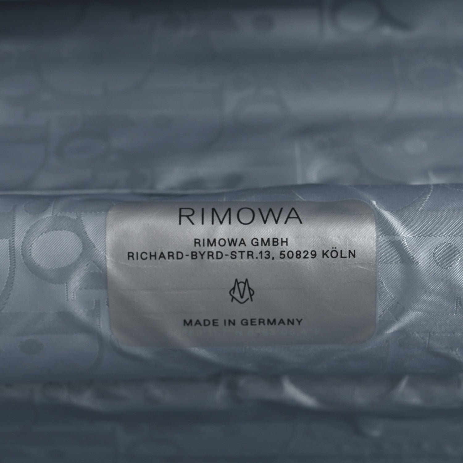 X RIMOWA Aluminum Gradient Cabin Luggage Silver