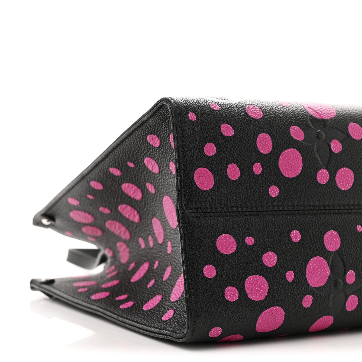 LV X YK Empreinte Monogram Giant Onthego MM Black Fuchsia