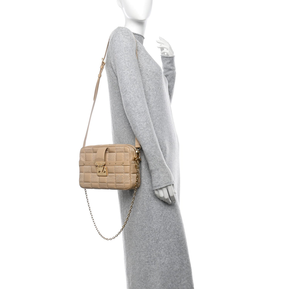 Lambskin Damier Quilt Troca MM Cashmere Beige