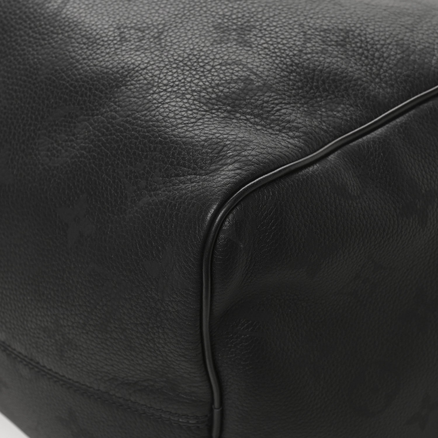 Calfskin Monogram Speedy P9 Bandouliere 40 Ultra Black