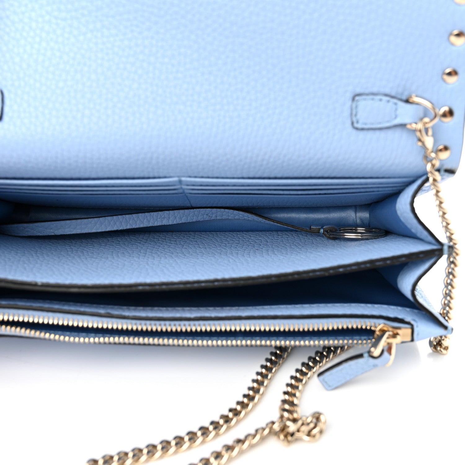Grainy Calfskin Rockstud Chain Pouch Popeline Blue