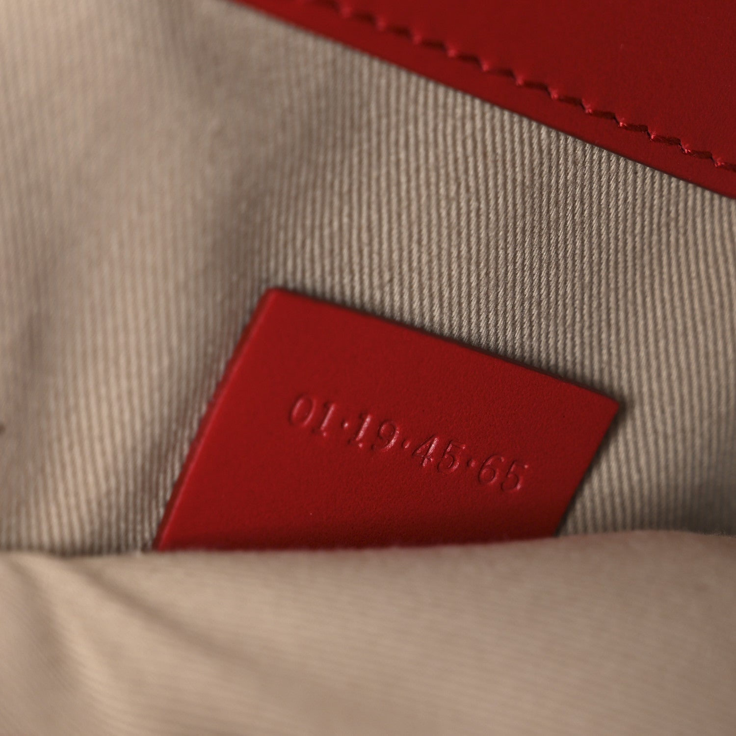 Calfskin Suede C Clutch With Chain Plaid Red