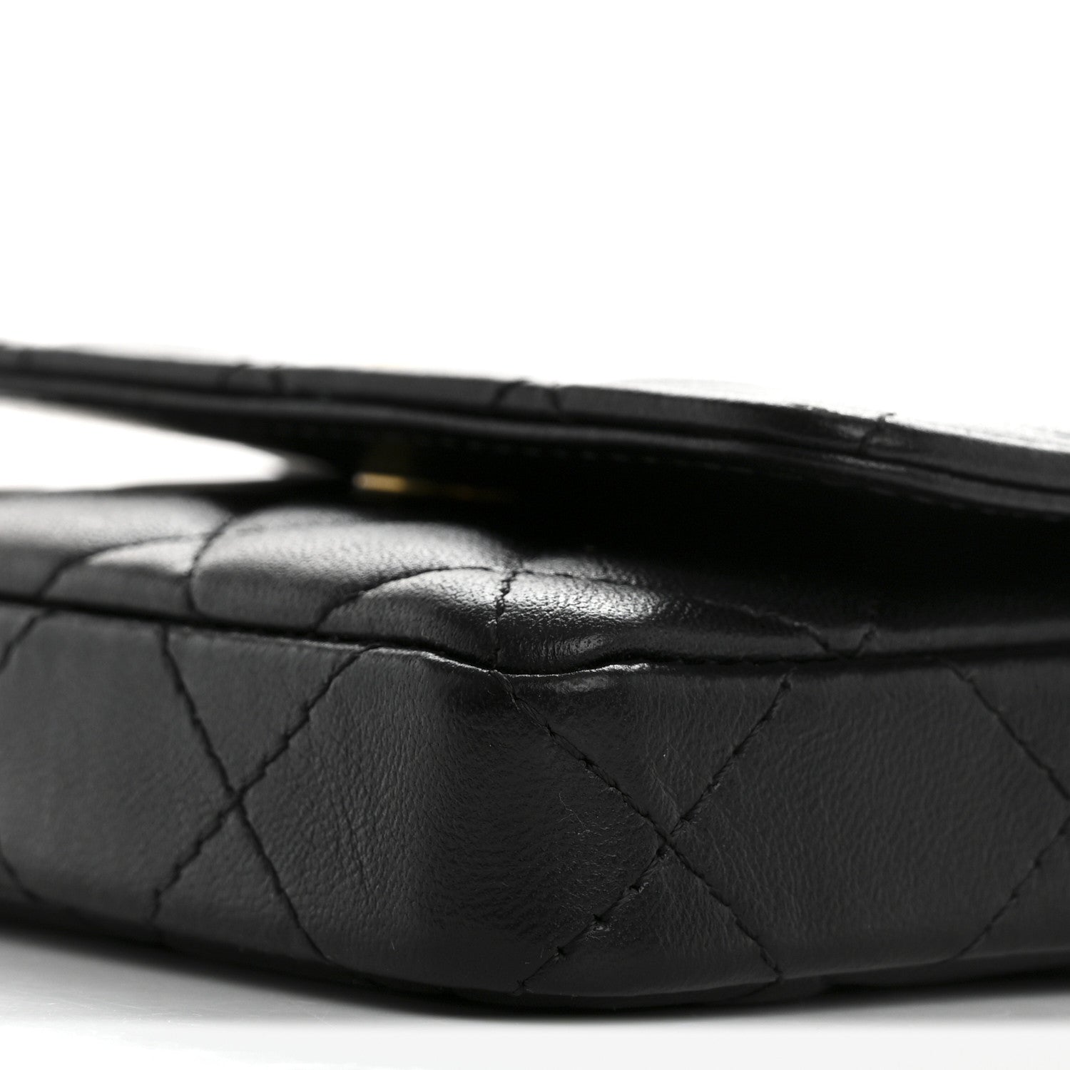 Lambskin Enamel Quilted Coco Hearts Clutch With Chain Black