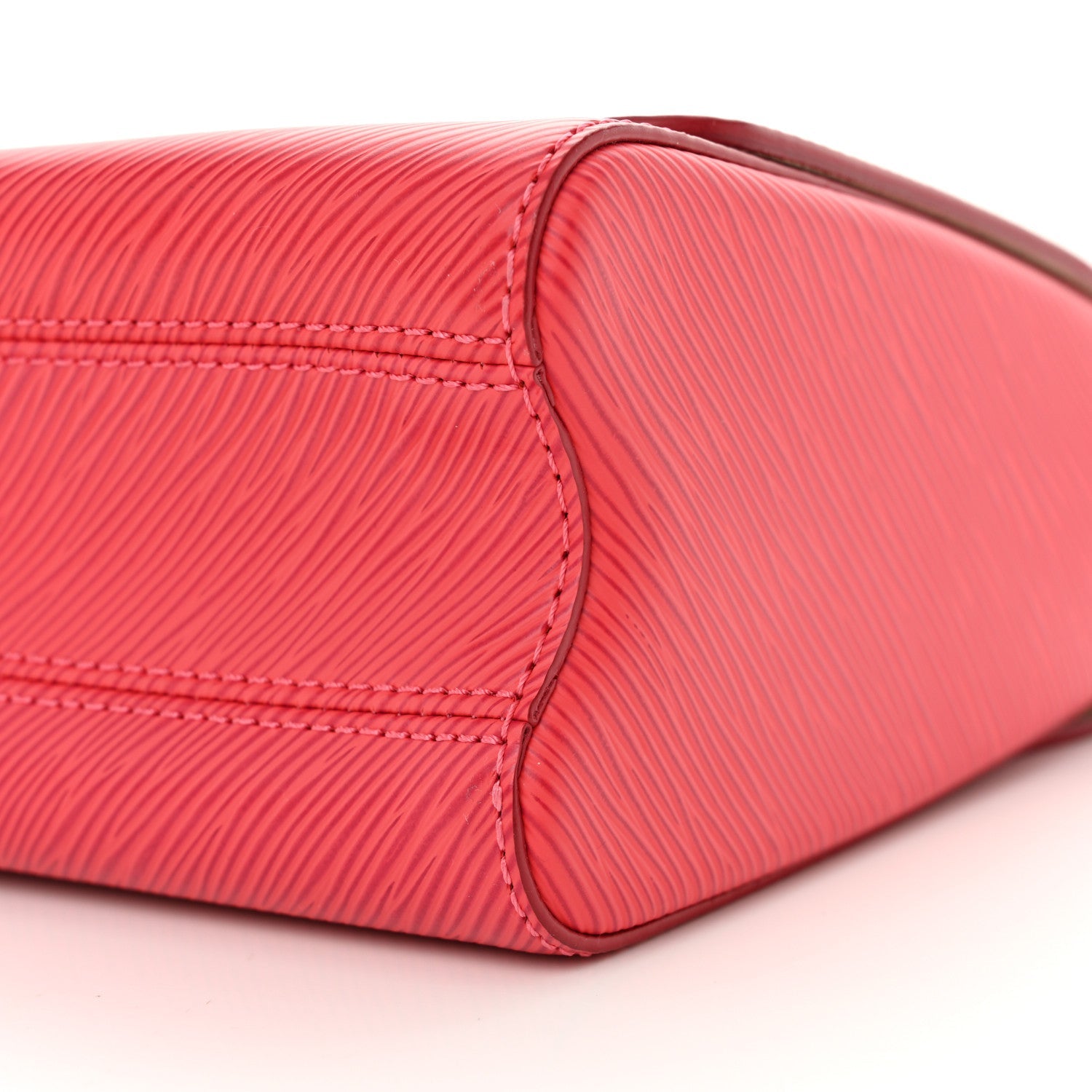 Epi Twist Shoulder Bag MM Grenade