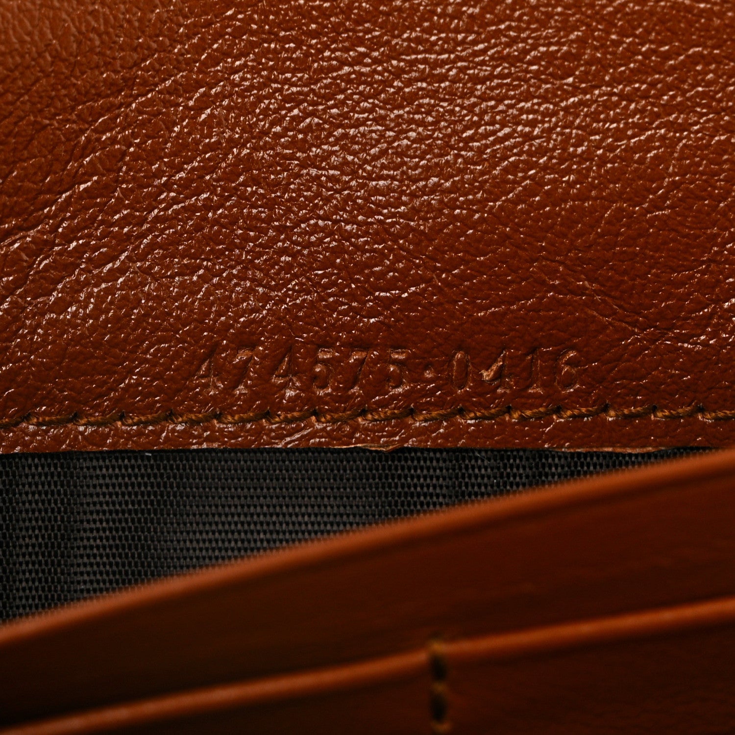 Azalea Calfskin Matelasse Diagonal GG Marmont Chain Wallet Cuir