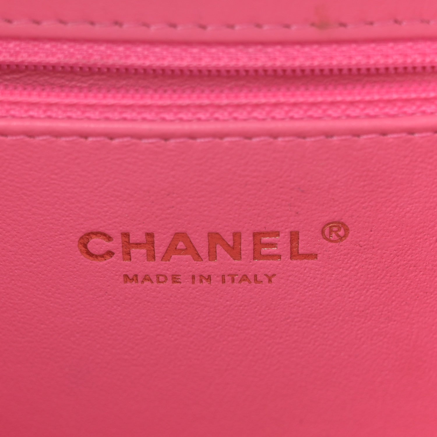 Caviar Quilted Medium CC Filigree Vanity Case Pink Green Blue