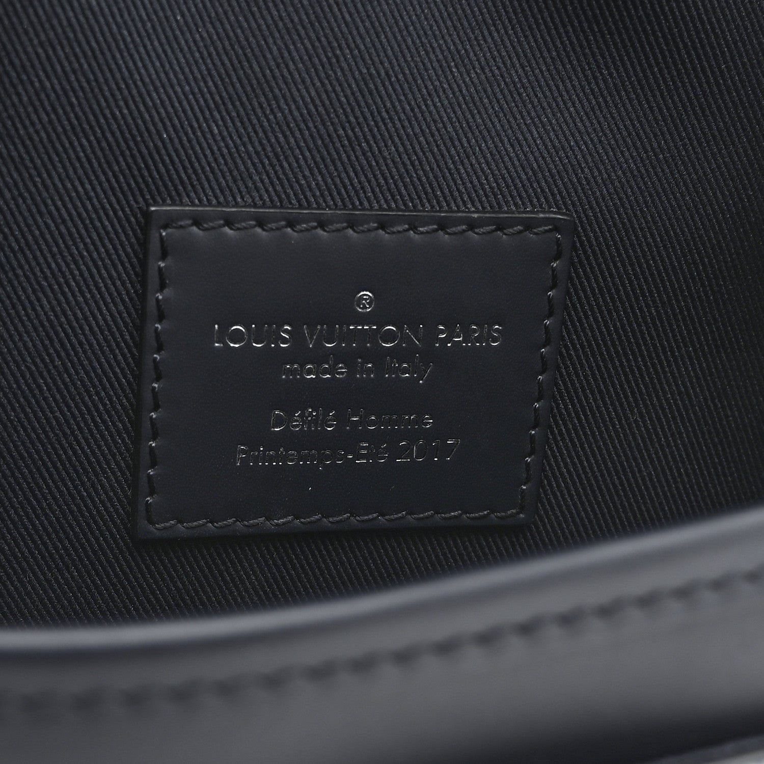 Savane Monogram Elephant Chapman Messenger BB Encre