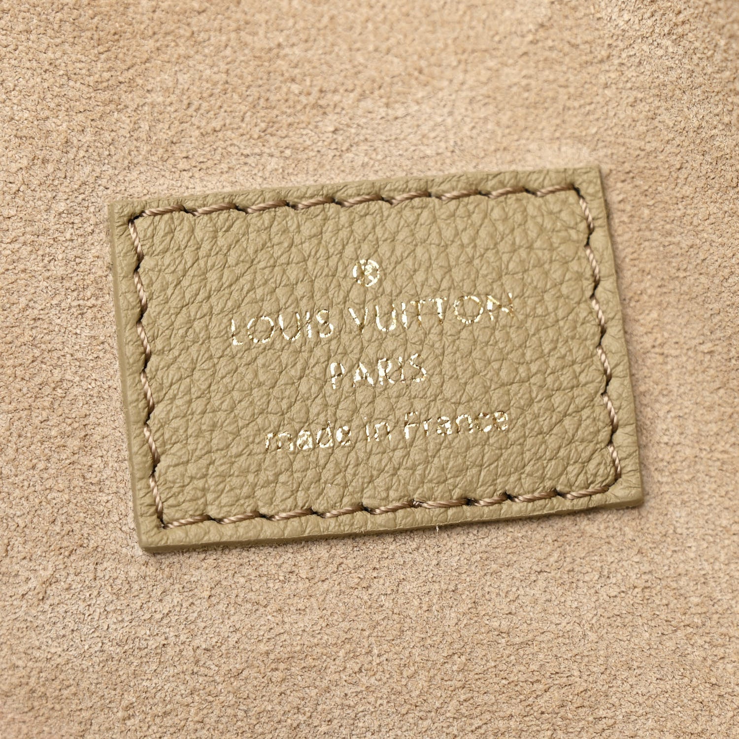 Grained Calfskin Low Key Cabas MM Clay