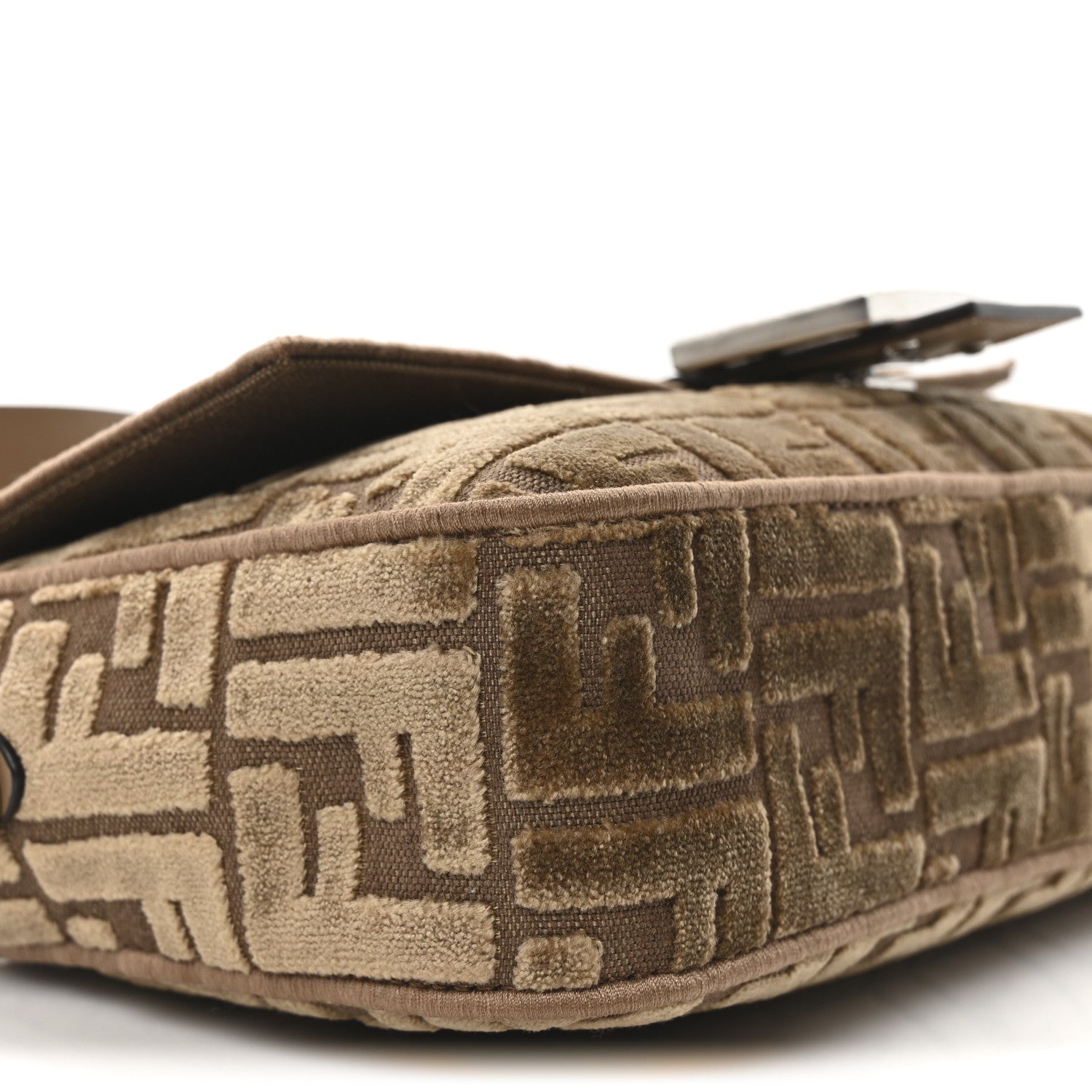 Velvet Jacquard Crystal FF Baguette Cappuccino