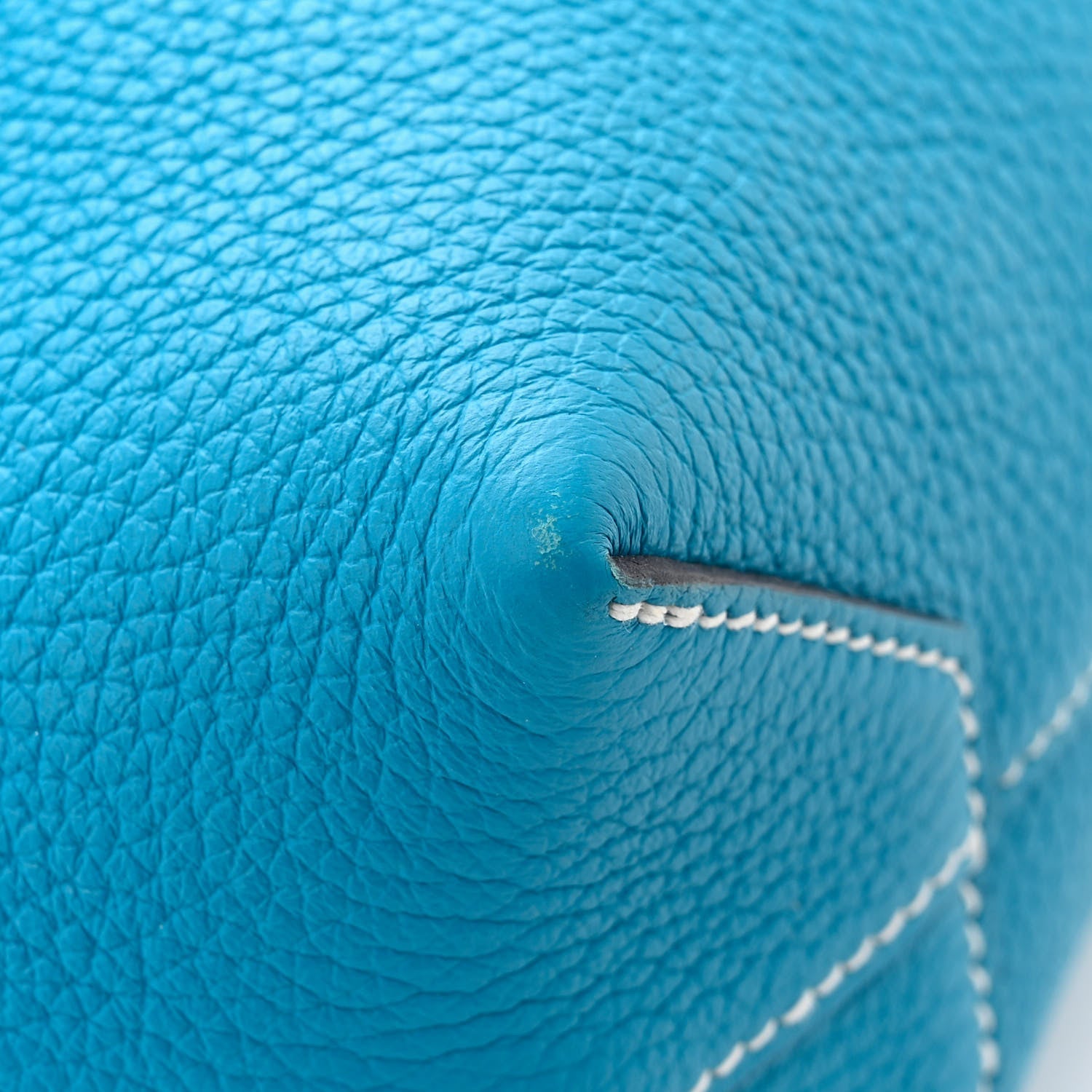 Taurillon Clemence Cabasellier 31 Bleu Frida