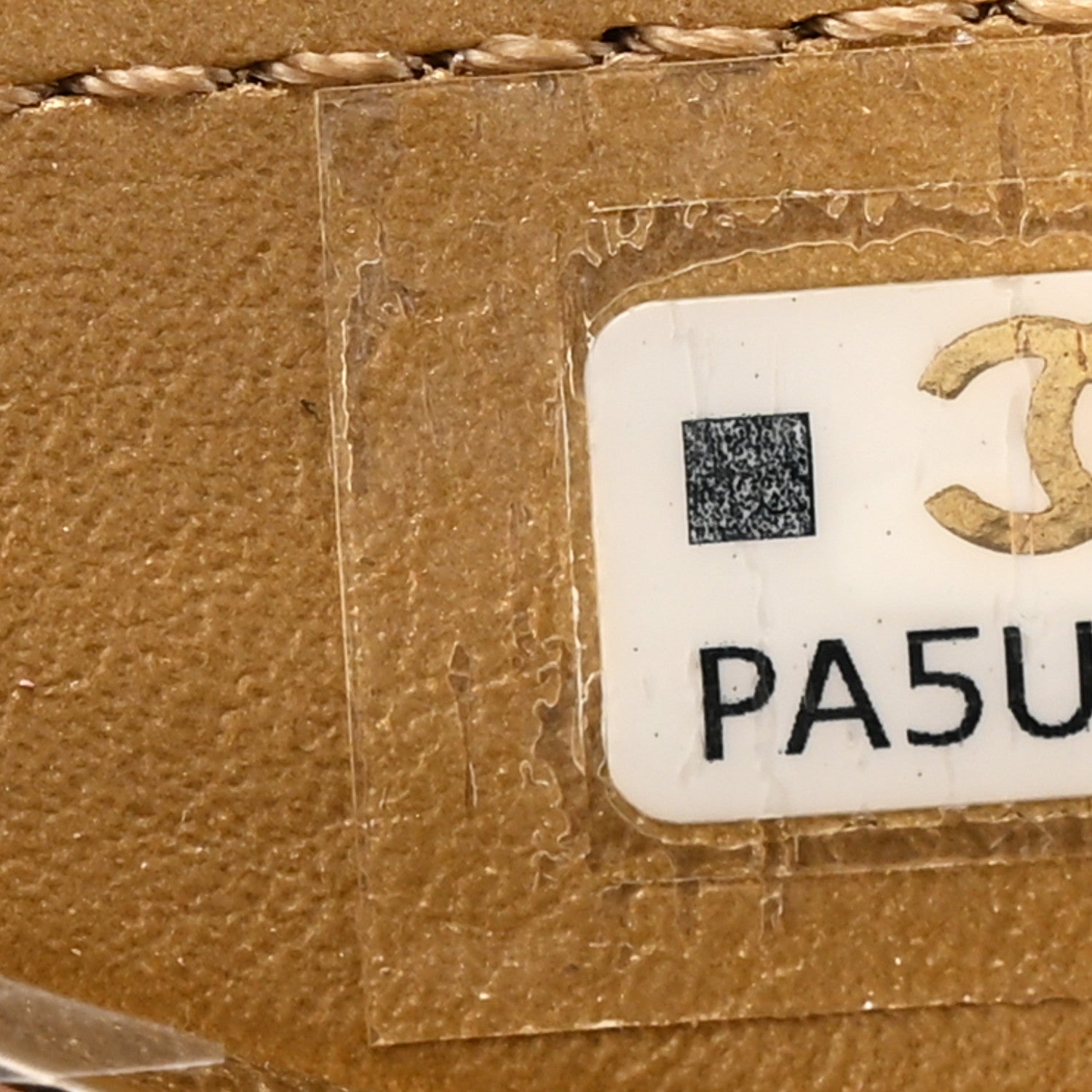 Lambskin Enamel Quilted Round Poker Chip Clutch With Chain Blue White