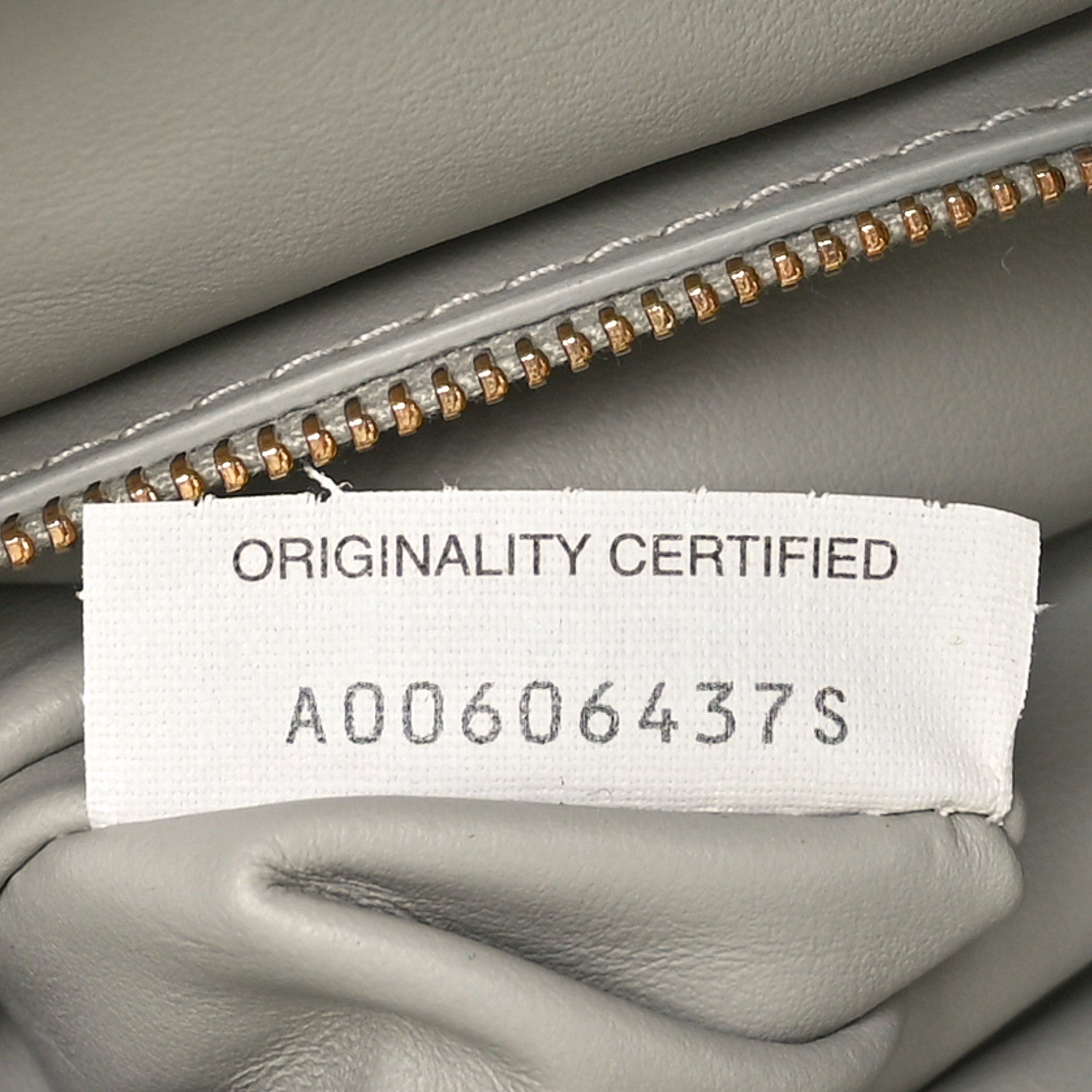 Calfskin Intrecciato Small Hop Agate Glacier