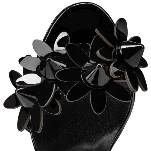 CL Daisy Spikes Alta Pumps 150mm Patent Calf Leather Black