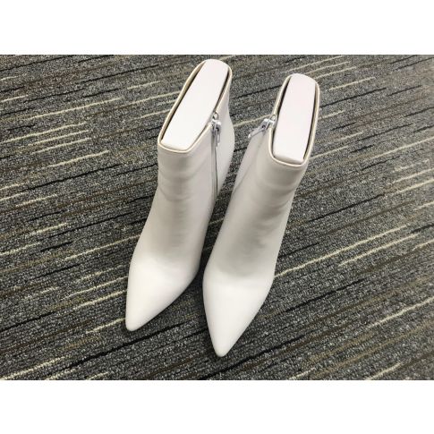 CL So Kate Booty Ankle Boots 100mm Calf Leather White