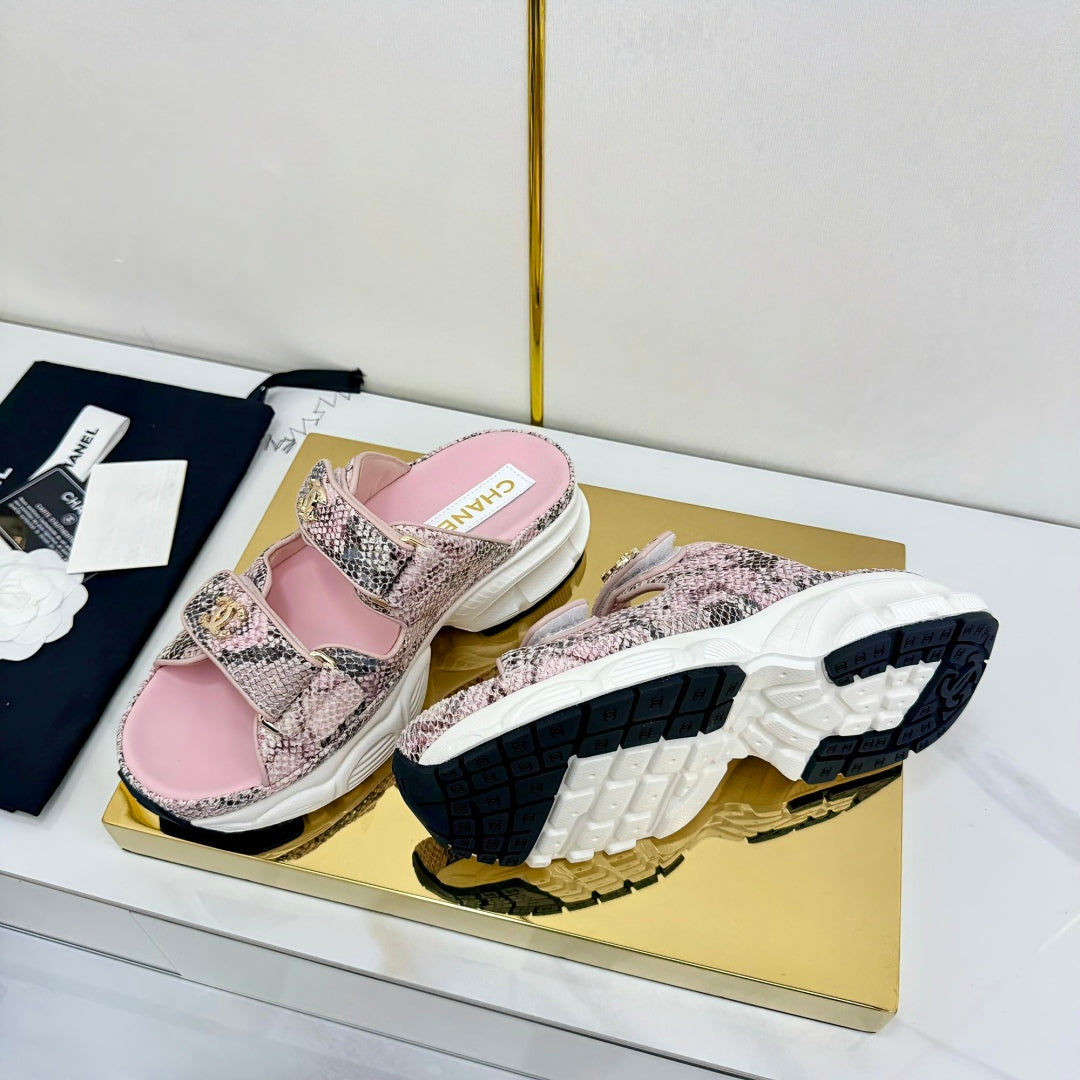 CC 25 Mules Sandals Mutilcolor Pearlescent Sheepskin 312947