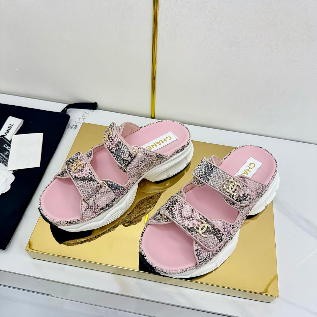 CC 25 Mules Sandals Mutilcolor Pearlescent Sheepskin 312947