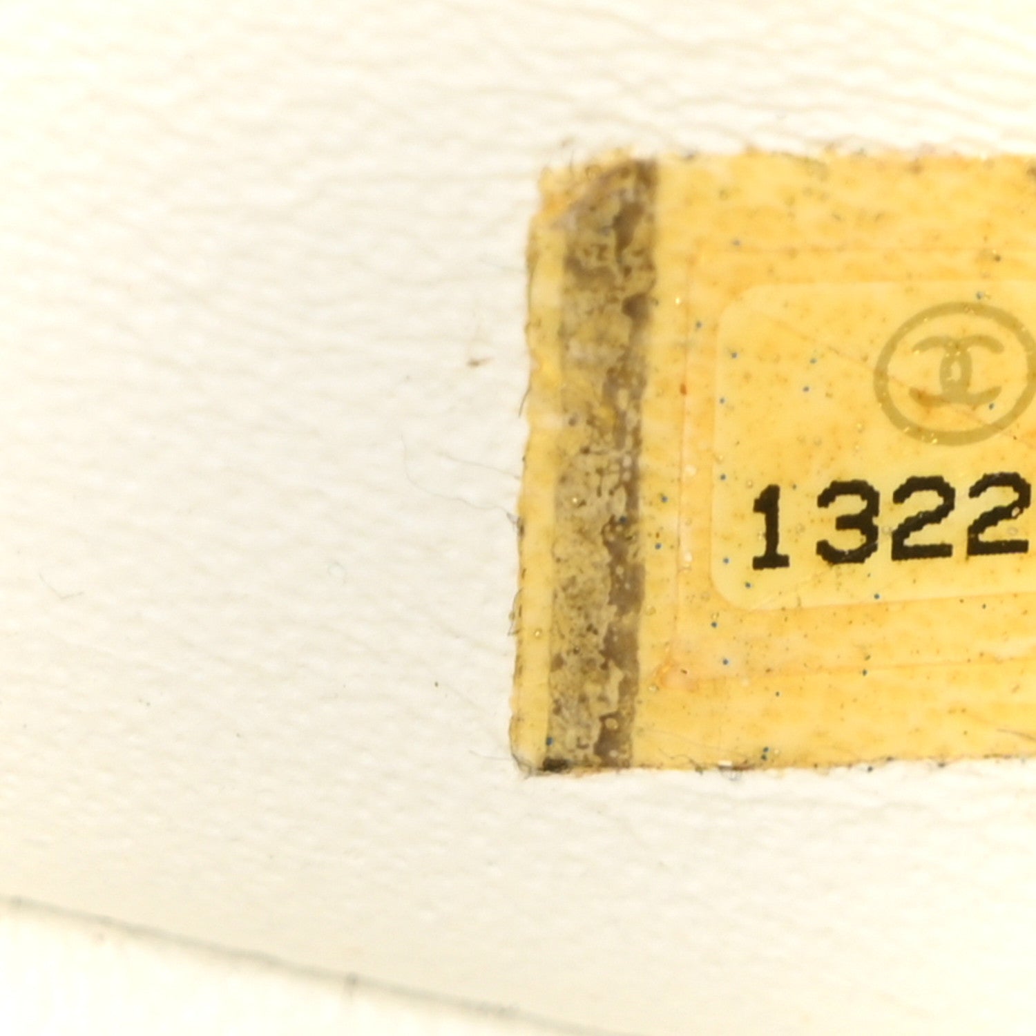 Caviar Quilted Jumbo Single Flap White