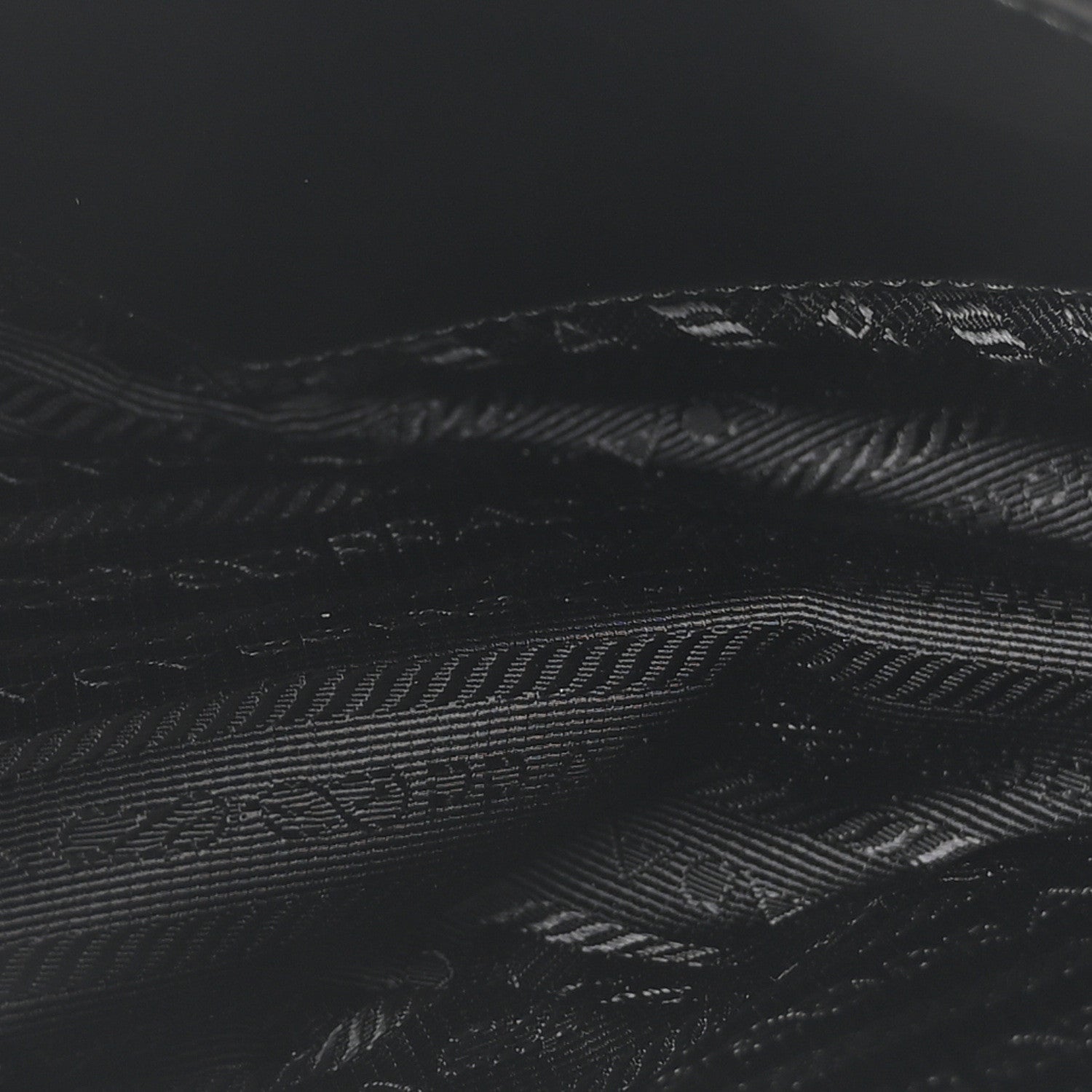 Softy Calfskin Triangle Shoulder Bag Mango