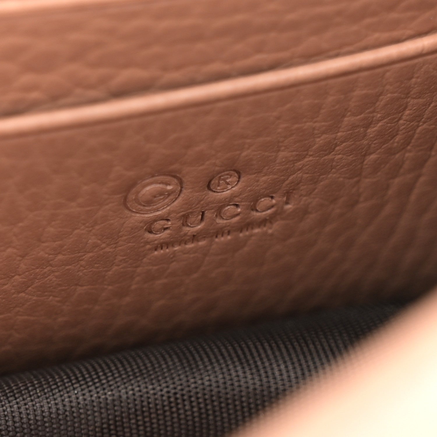 Dollar Calfskin Interlocking G Chain Wallet Camelia