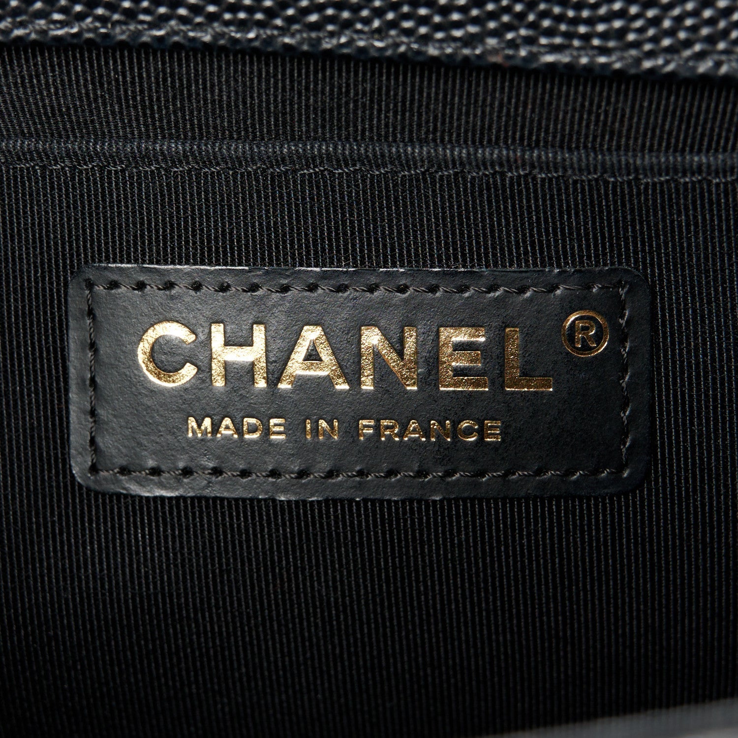 Caviar Quilted Medium Boy Flap Black