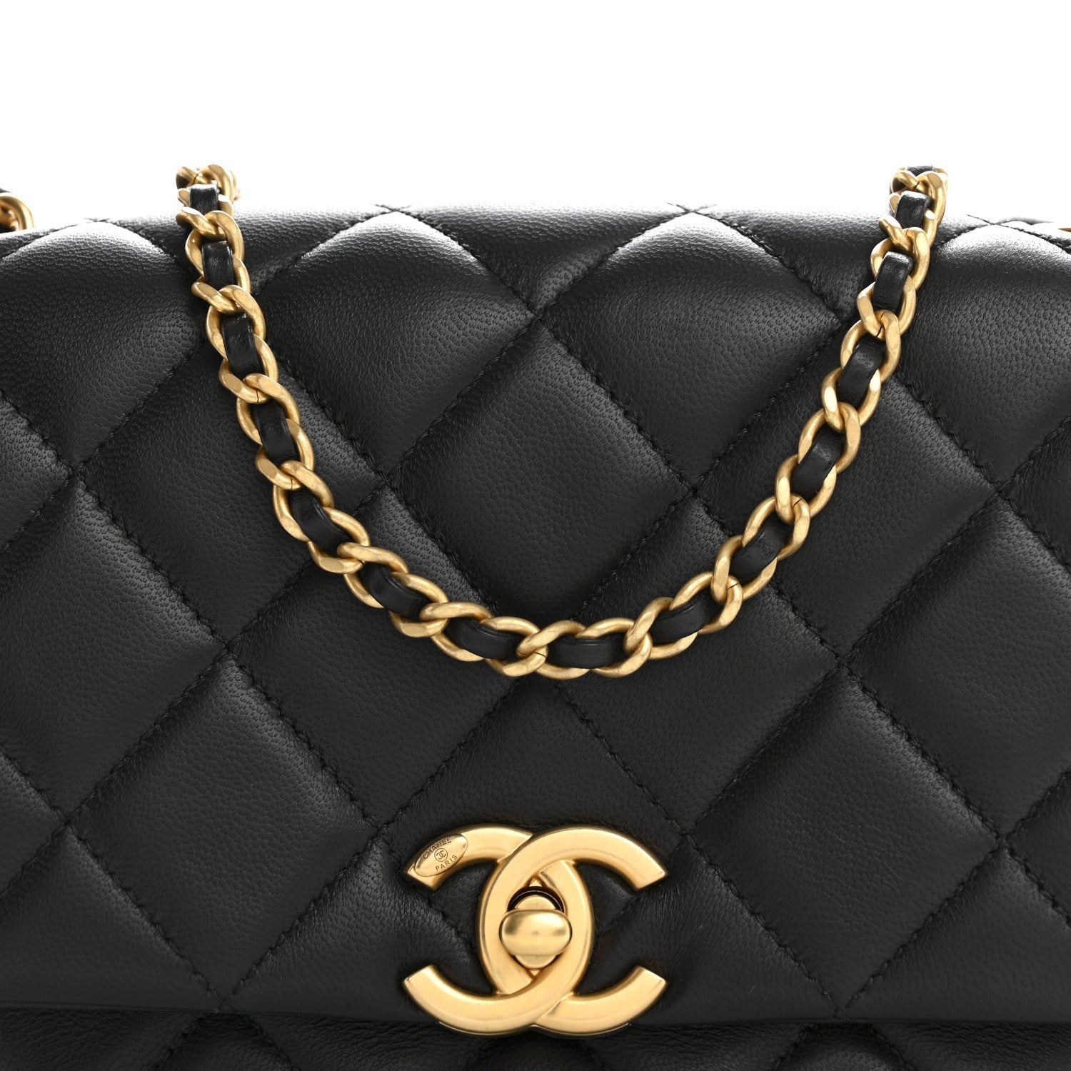 Lambskin Quilted  Pearl  Flap Black