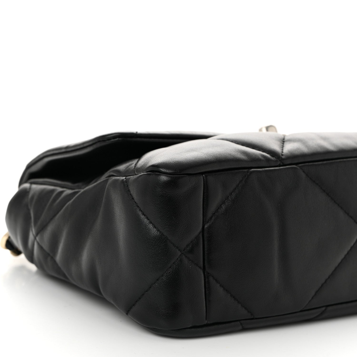 Lambskin Quilted Medium Chanel 19 Flap Black
